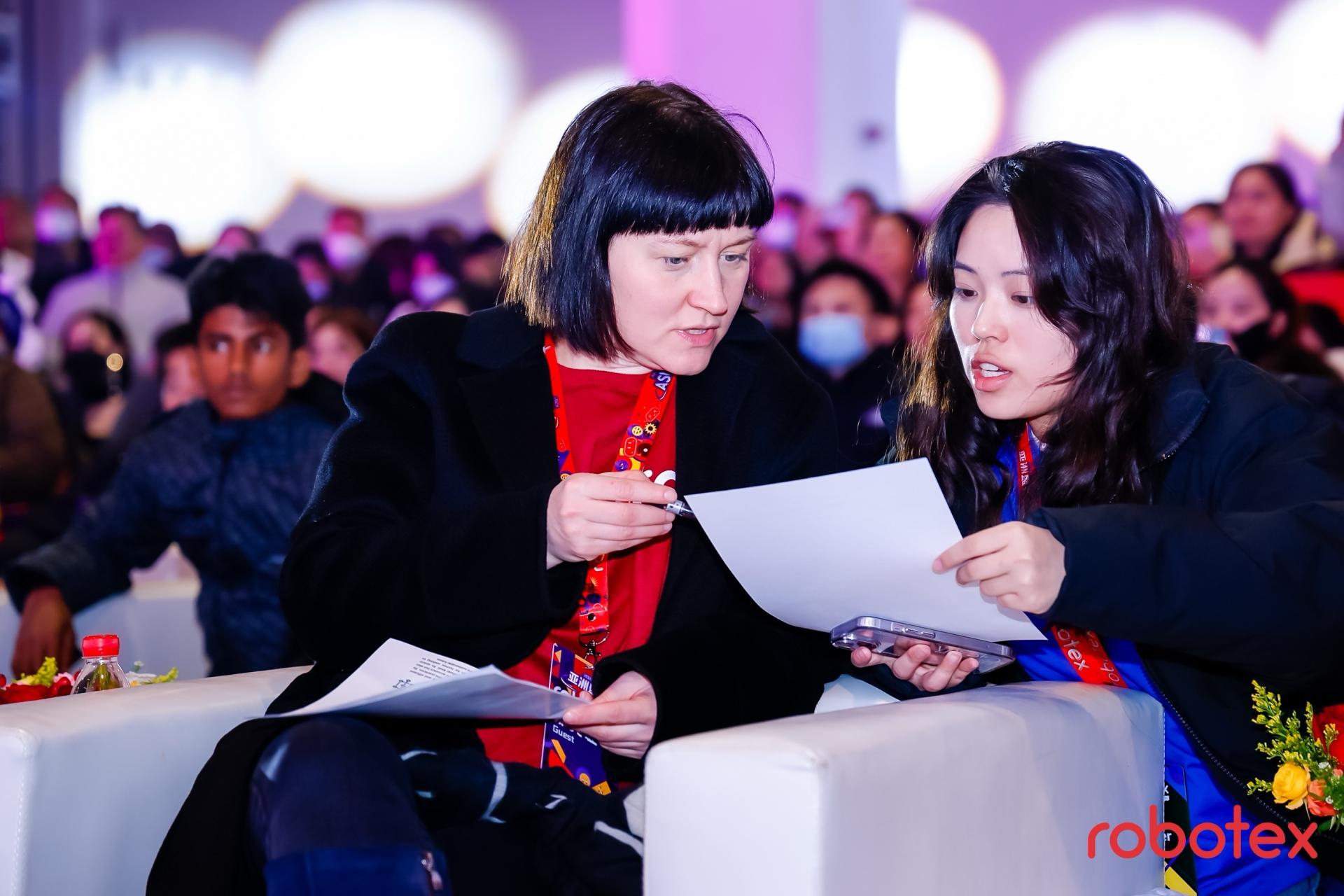 Robotex simultaneous interpretation